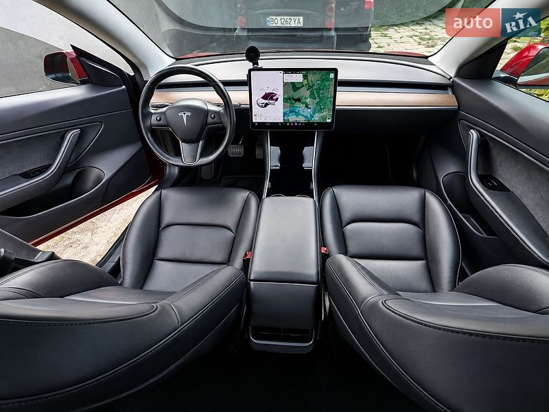Седан Tesla Model 3 2018 в Тернополі фото 24 Седан Tesla Model 3 2018 в Тернополі