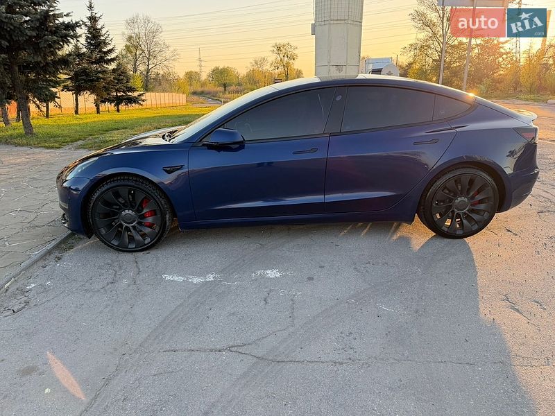 Седан Tesla Model 3 2022 в Харькове