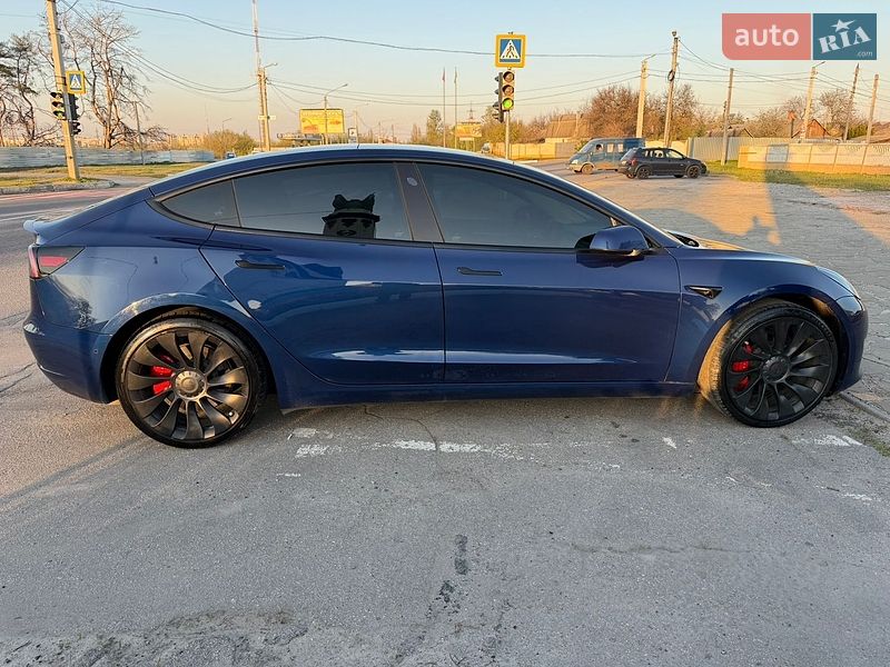 Седан Tesla Model 3 2022 в Харькове