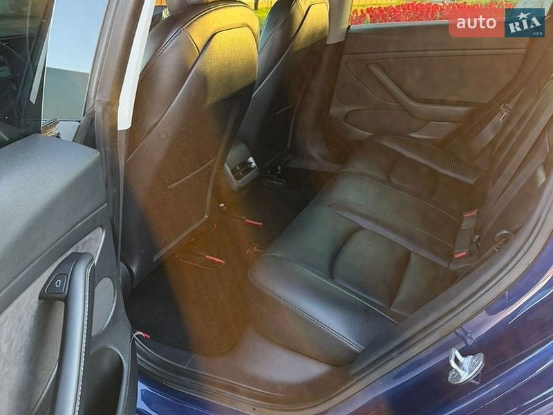 Седан Tesla Model 3 2022 в Харькове