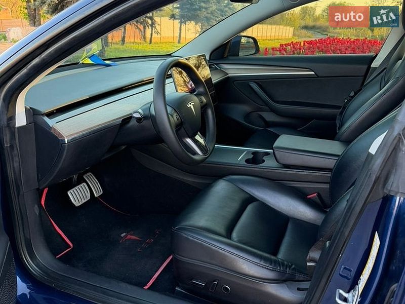 Седан Tesla Model 3 2022 в Харькове