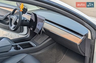 Седан Tesla Model 3 2021 в Ивано-Франковске