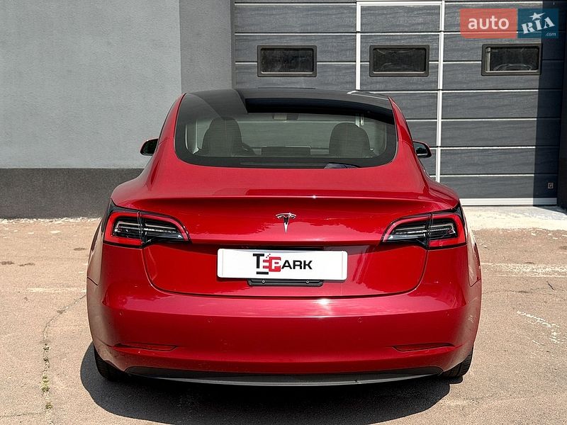 Седан Tesla Model 3 2022 в Киеве фото 9 Седан Tesla Model 3 2022 в Киеве