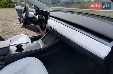 Седан Tesla Model 3 2022 в Полтаві