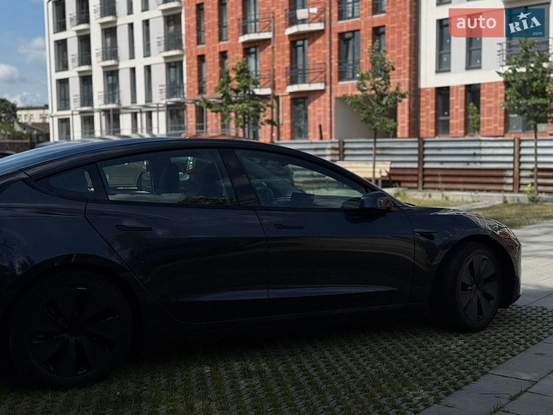 Седан Tesla Model 3 2025 в Самборі фото 12 Седан Tesla Model 3 2025 в Самборі