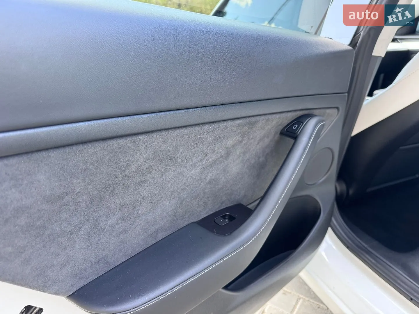 2022 Tesla Model 3 - мініатюра 17