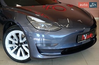 Седан Tesla Model 3 2023 в Одесі