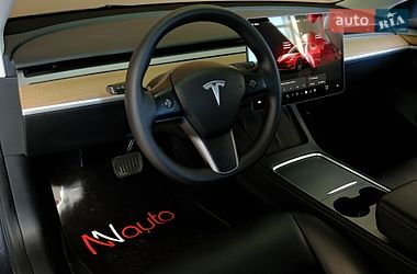 Седан Tesla Model 3 2023 в Одесі