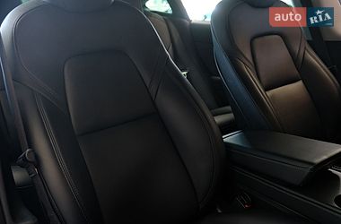 Седан Tesla Model 3 2023 в Одесі