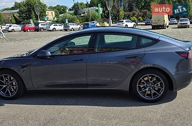 Седан Tesla Model 3 2022 в Харкові