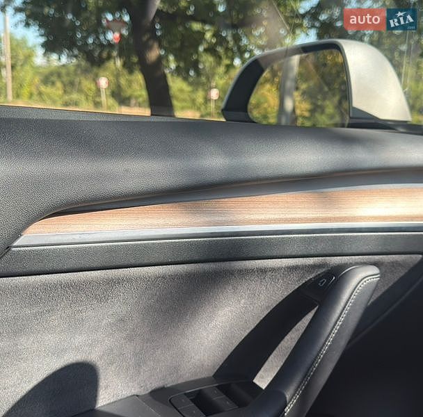 Седан Tesla Model 3 2021 в Кропивницькому фото 12 Седан Tesla Model 3 2021 в Кропивницькому