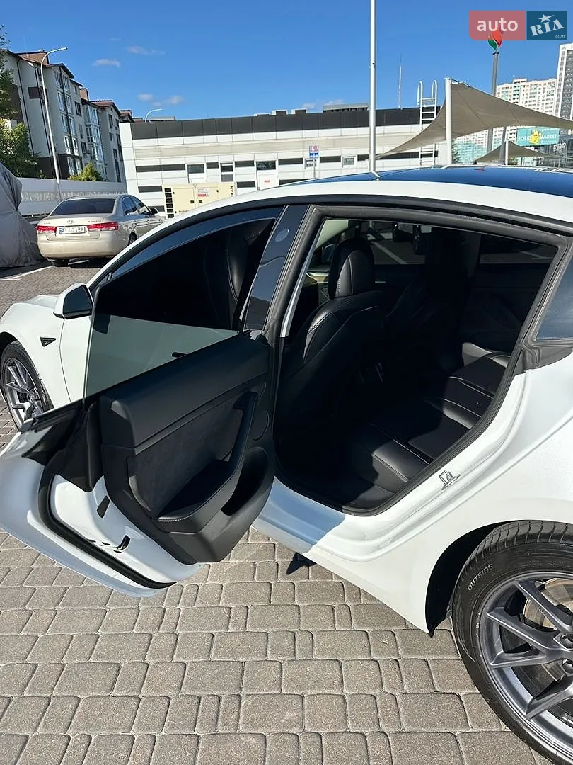 2022 Tesla Model 3 - мініатюра 11
