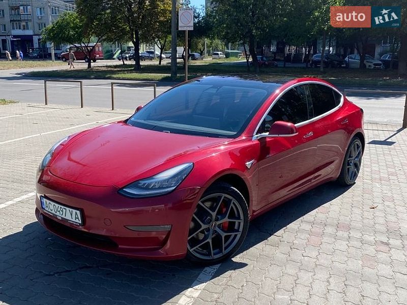 Tesla Model 3 2017