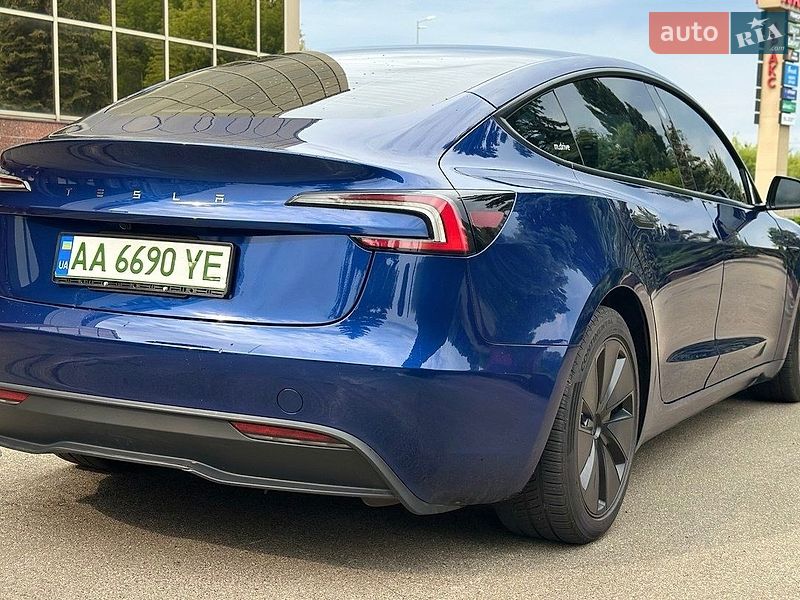 Седан Tesla Model 3 2024 в Киеве фото 3 Седан Tesla Model 3 2024 в Киеве