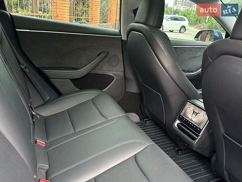 Седан Tesla Model 3 2024 в Киеве фото 8 Седан Tesla Model 3 2024 в Киеве