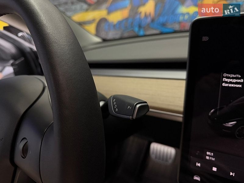 Седан Tesla Model 3 2022 в Львові