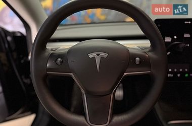 Седан Tesla Model 3 2022 в Львові