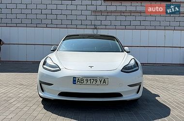 Седан Tesla Model 3 2020 в Вінниці