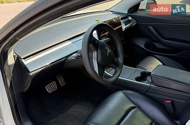 Седан Tesla Model 3 2020 в Вінниці