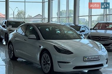 Седан Tesla Model 3 2023 в Одесі