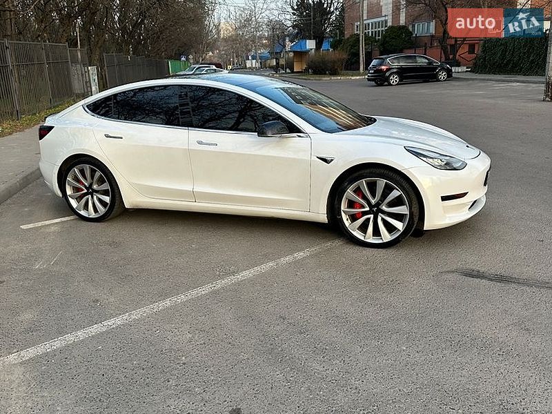 Седан Tesla Model 3 2019 в Одессе