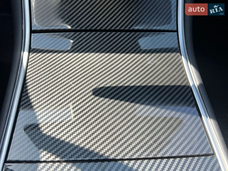 Седан Tesla Model 3 2019 в Киеве