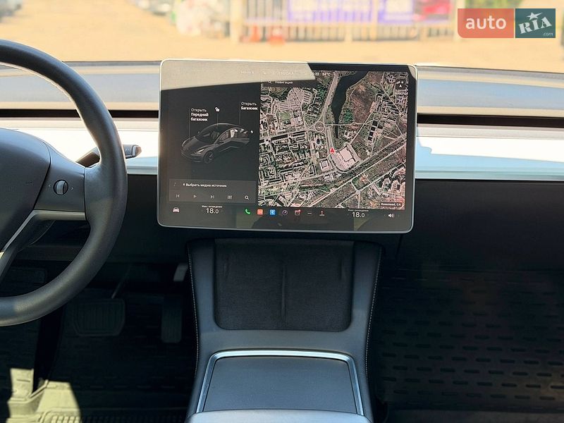 Седан Tesla Model 3 2021 в Кривом Роге