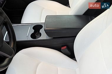 Седан Tesla Model 3 2020 в Ивано-Франковске