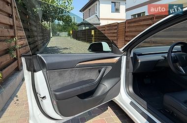 Седан Tesla Model 3 2023 в Києві