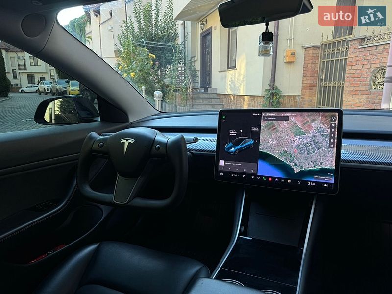 Седан Tesla Model 3 2018 в Одессе