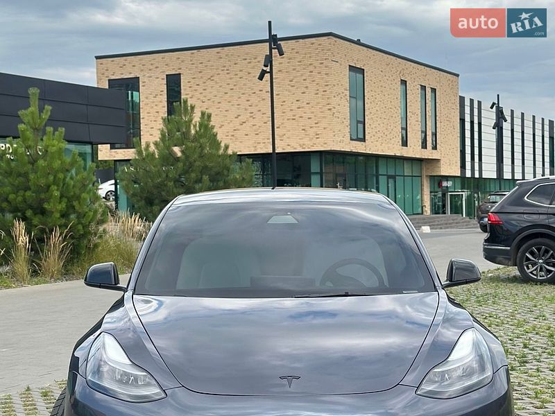 Седан Tesla Model 3 2021 в Хмельницком фото Седан Tesla Model 3 2021 в Хмельницком