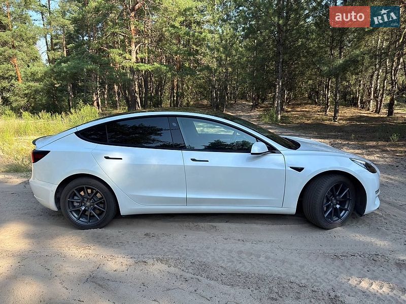 Седан Tesla Model 3 2022 в Дніпрі фото 3 Седан Tesla Model 3 2022 в Дніпрі