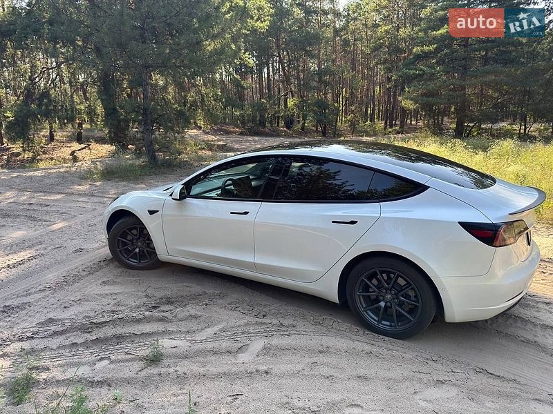 Седан Tesla Model 3 2022 в Дніпрі фото 4 Седан Tesla Model 3 2022 в Дніпрі
