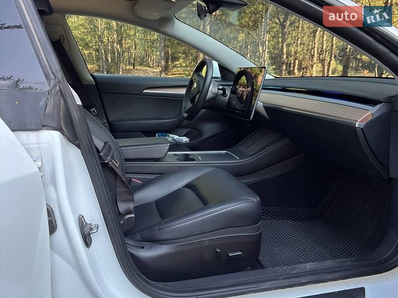 Седан Tesla Model 3 2022 в Дніпрі фото 17 Седан Tesla Model 3 2022 в Дніпрі
