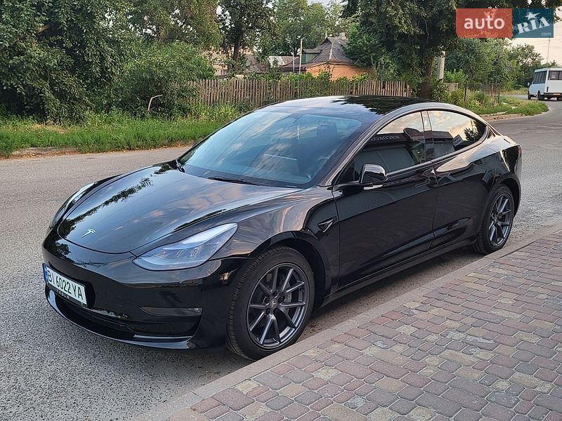 Tesla Model 3 2023
