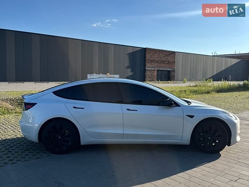 Седан Tesla Model 3 2022 в Хмельницком фото 4 Седан Tesla Model 3 2022 в Хмельницком