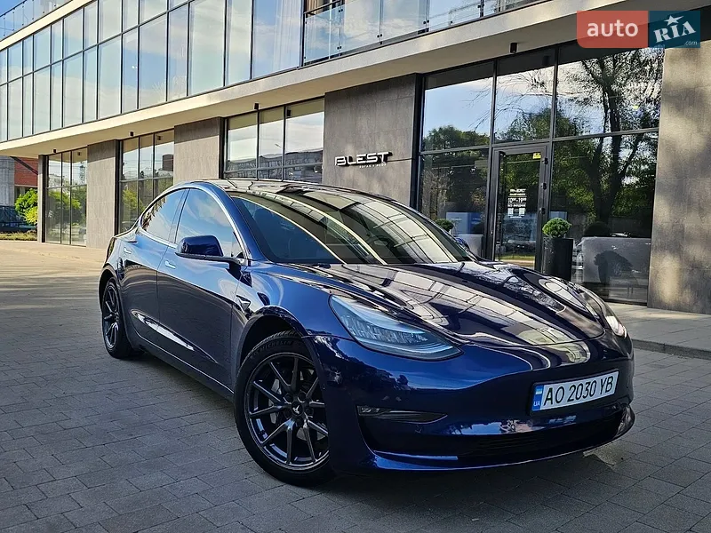 Tesla Model 3 2018