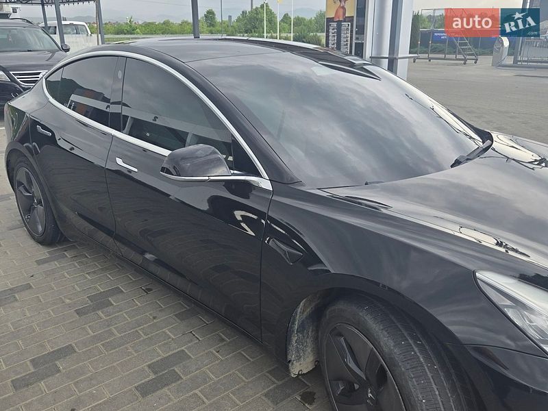 Седан Tesla Model 3 2019 в Хусті фото 3 Седан Tesla Model 3 2019 в Хусті