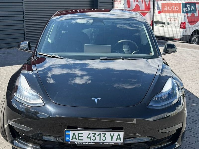 Седан Tesla Model 3 2022 в Киеве фото 5 Седан Tesla Model 3 2022 в Киеве