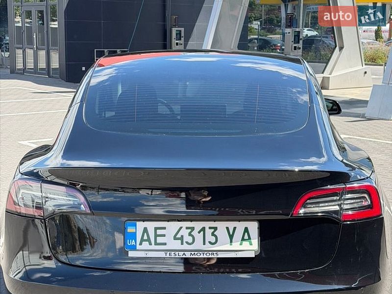 Седан Tesla Model 3 2022 в Киеве фото 9 Седан Tesla Model 3 2022 в Киеве
