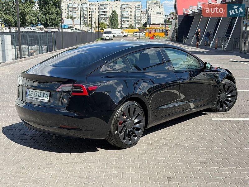 Седан Tesla Model 3 2022 в Киеве фото 7 Седан Tesla Model 3 2022 в Киеве