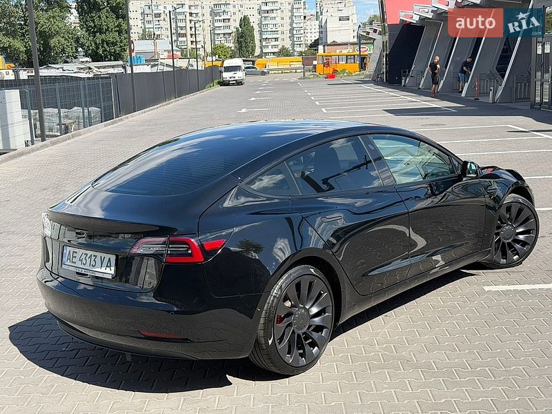 Седан Tesla Model 3 2022 в Киеве фото 10 Седан Tesla Model 3 2022 в Киеве