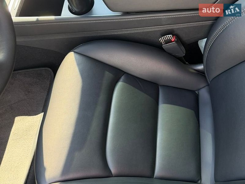 Седан Tesla Model 3 2022 в Киеве фото 20 Седан Tesla Model 3 2022 в Киеве
