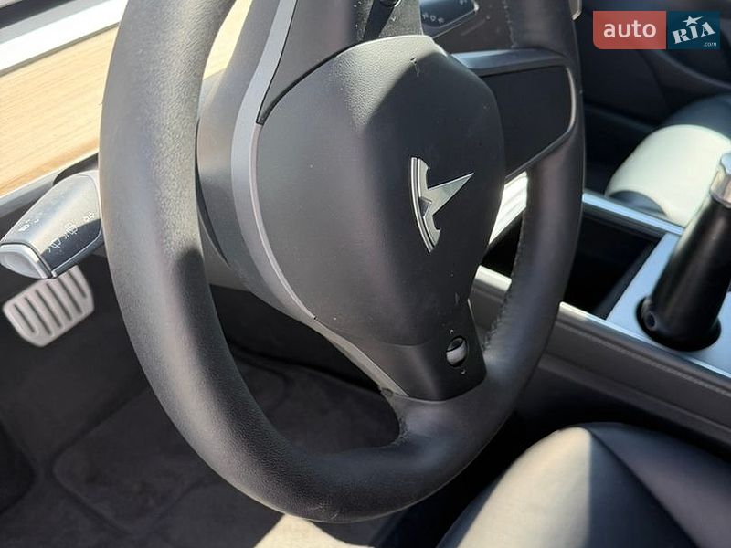 Седан Tesla Model 3 2022 в Киеве фото 24 Седан Tesla Model 3 2022 в Киеве