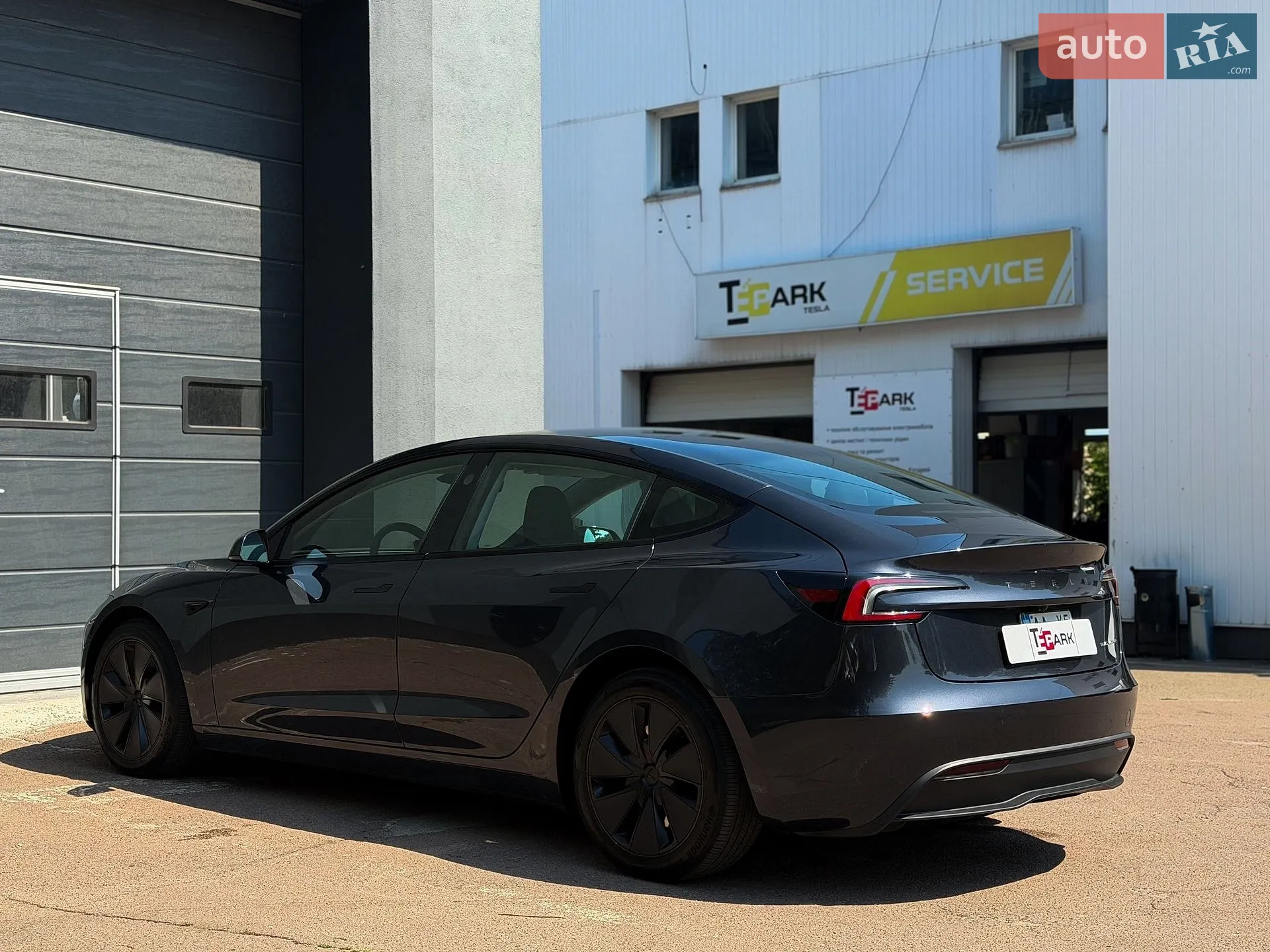 2024 Tesla Model 3 - мініатюра 8