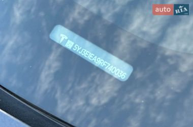 Седан Tesla Model 3 2024 в Дніпрі