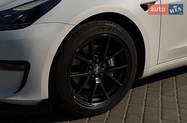 Седан Tesla Model 3 2021 в Одесі