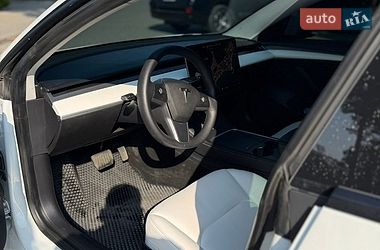 Седан Tesla Model 3 2021 в Одесі