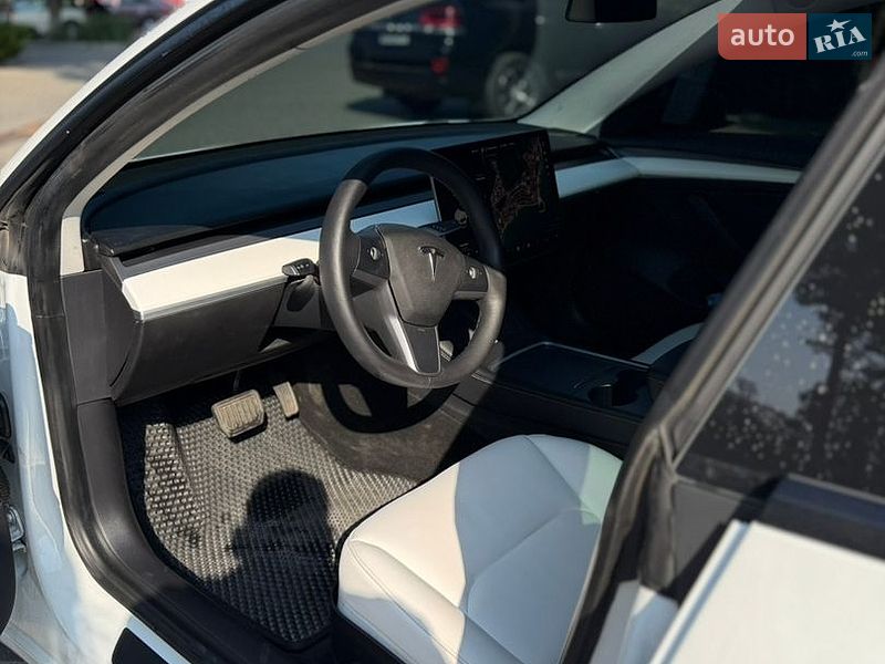 Седан Tesla Model 3 2021 в Одесі