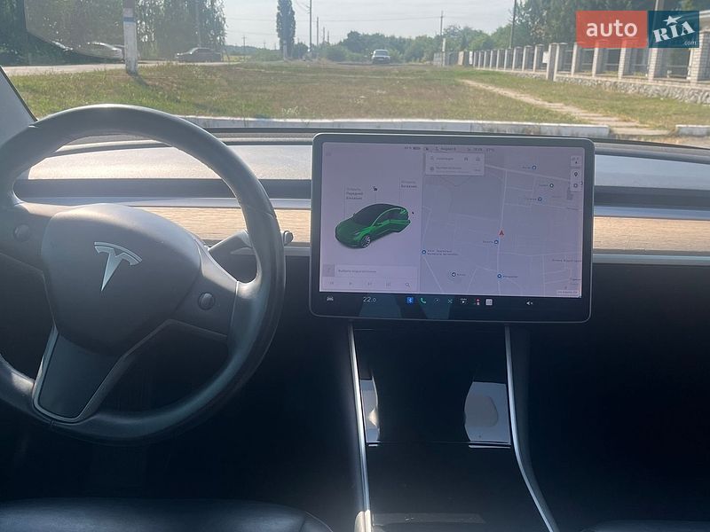 Седан Tesla Model 3 2018 в Барышевке